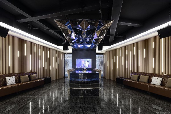 一键加盟,重庆全自动按摩面膜,轻松赚钱不是梦! 一键加盟,重庆全自动按摩面膜,轻松赚钱不是梦!