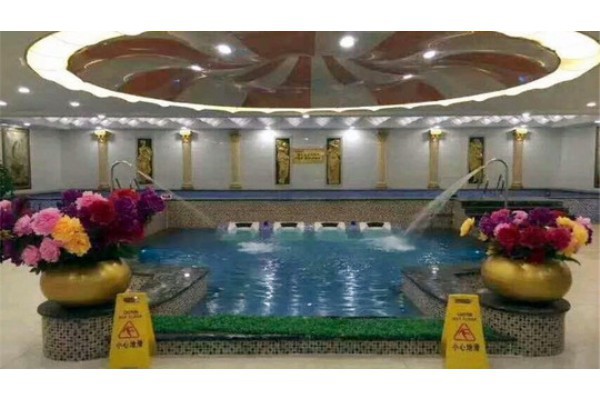 一起感受重庆的温暖，双人按摩让爱升温